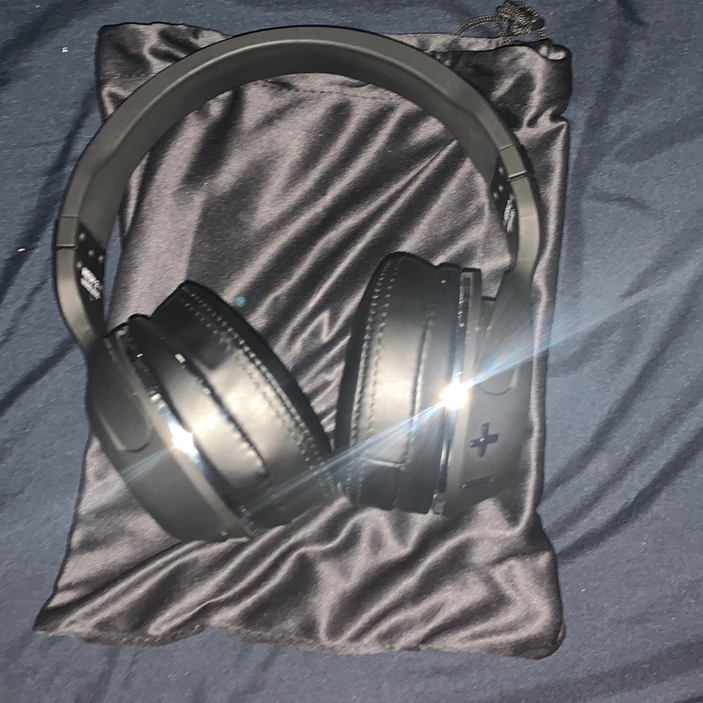 SkullCandy Hesh 2 Wireless (LIGHTLY USED)